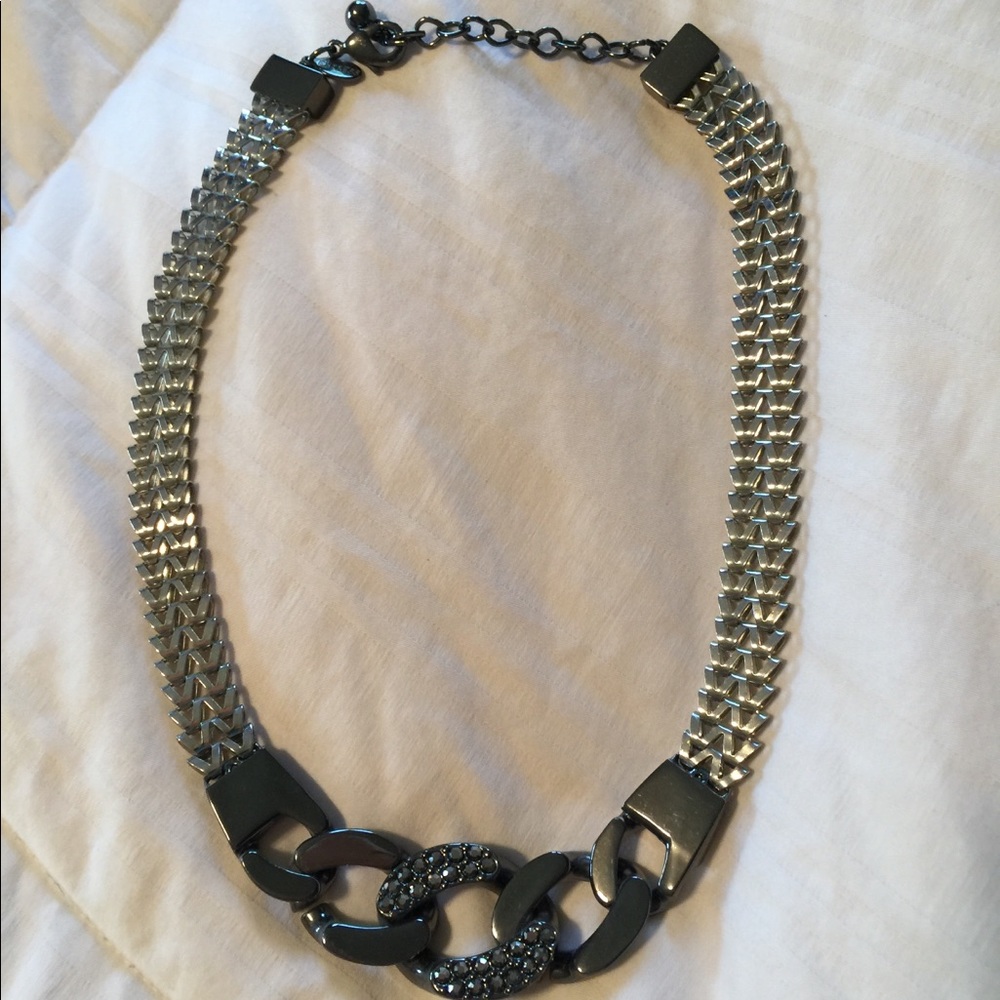 Express necklace